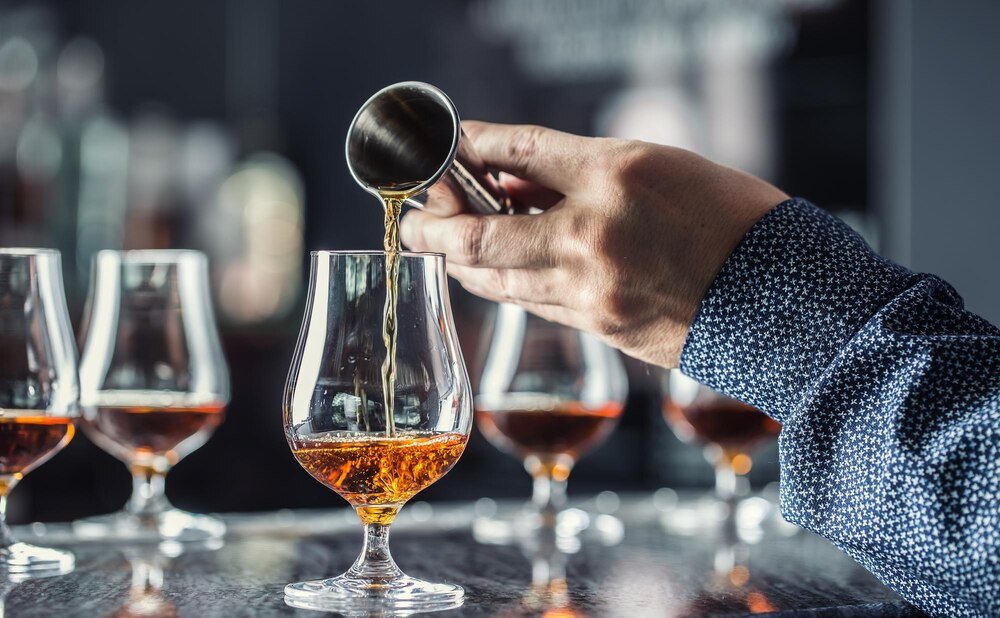 Drink z koniakiem – klasyczne połączenia smaków