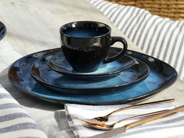 filiżanka kamionkowa granatowa